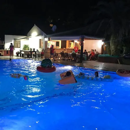 Apart-hotel Alessandro *